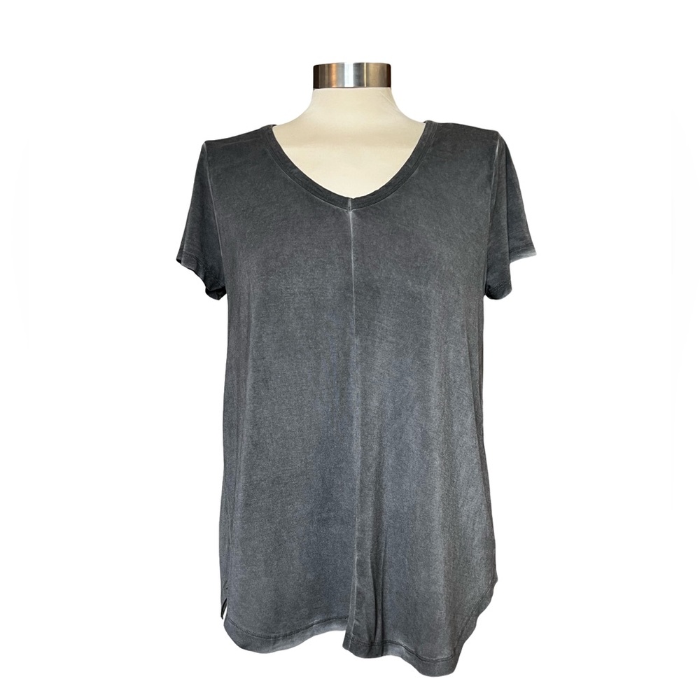 Cable & Gauge Sport soft V-neck grey flowy T-shirt Medium